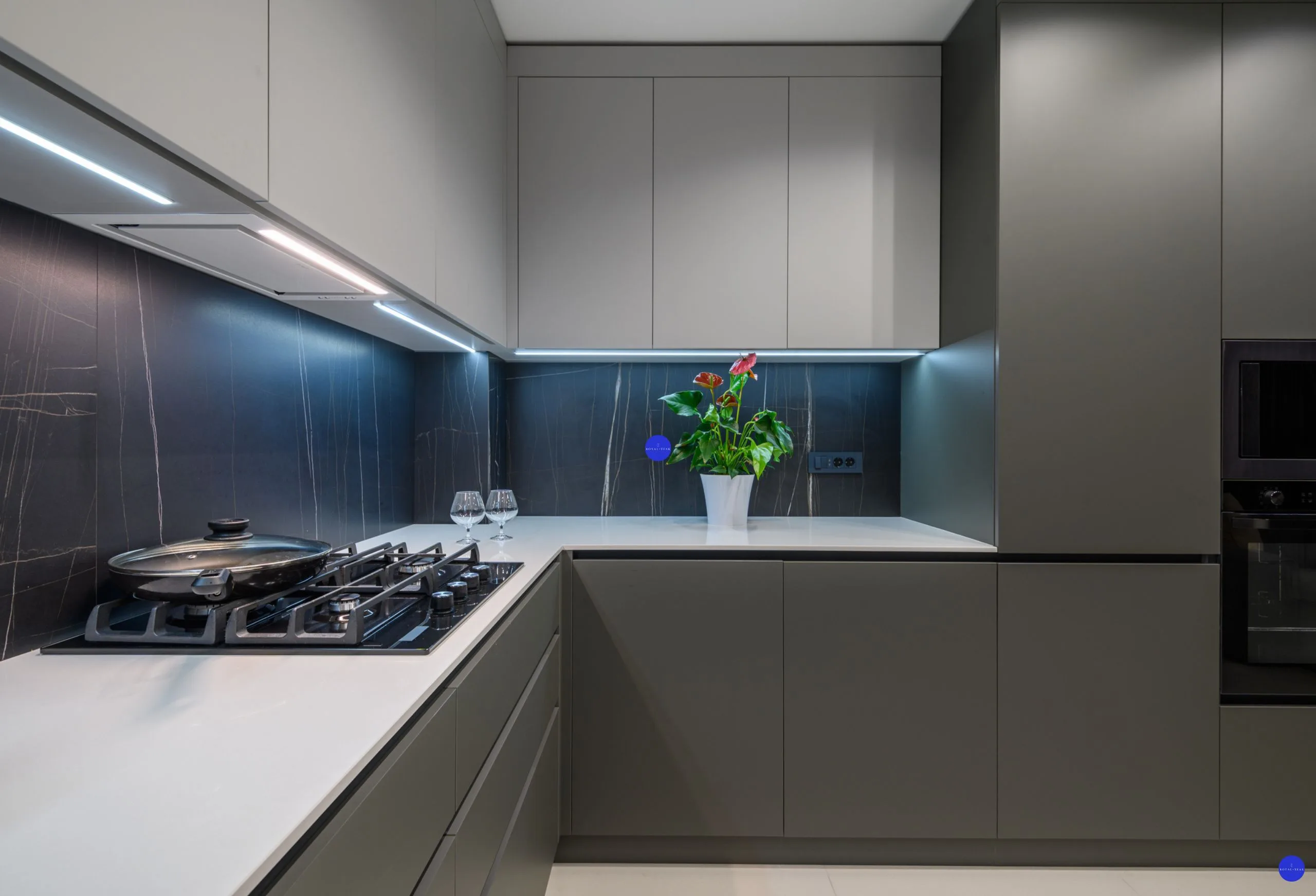 Monochromatic Scandinavian kitchen design